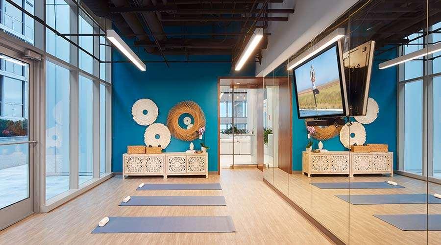 Апарт отель Sentral Michigan Avenue Чикаго Удобства фото The yoga studio at the 1000M building